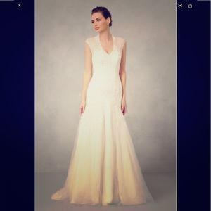 MELISSA SWEET  Capped Sleeve Trumpet Dress